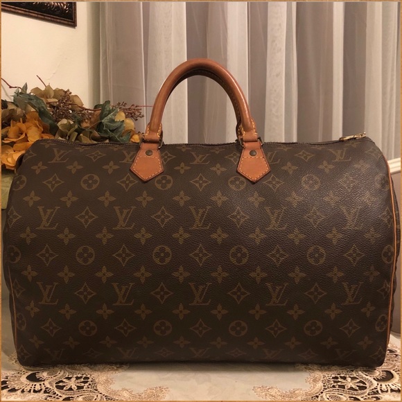 Louis Vuitton Handbags - Authentic Louis Vuitton Speedy 40